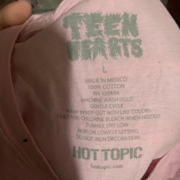 Unique Statement: Angry Cat Graphic Tee - Seething with rage - Picture 4 of 4